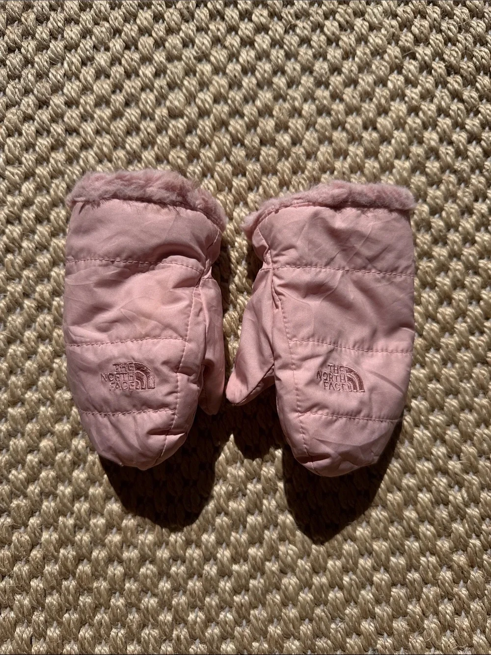 The North Face Kids Girls' Littles Mossbud Swirl Mitt Blush Pink Quilted Mittens